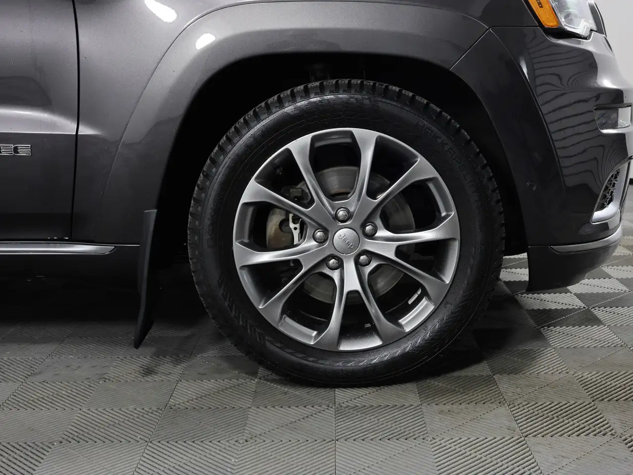 Jeep Grand Cherokee снимка Jeep Grand Cherokee