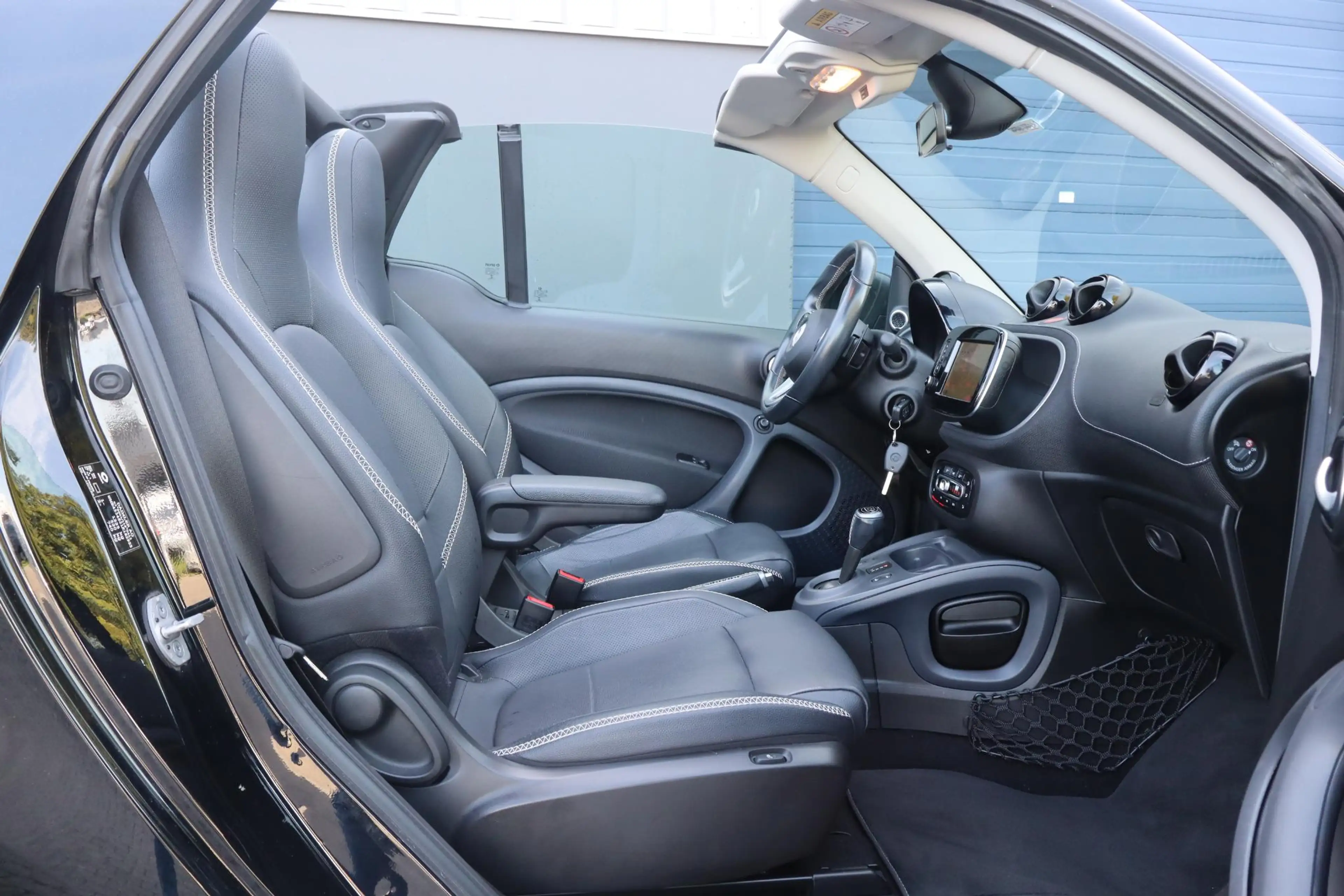 smart forTwo cabrio 1.0 Turbo BRABUS Xclusive — photo 14
