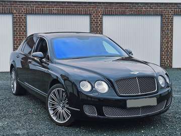 Flying Spur Speed Showroomstaat