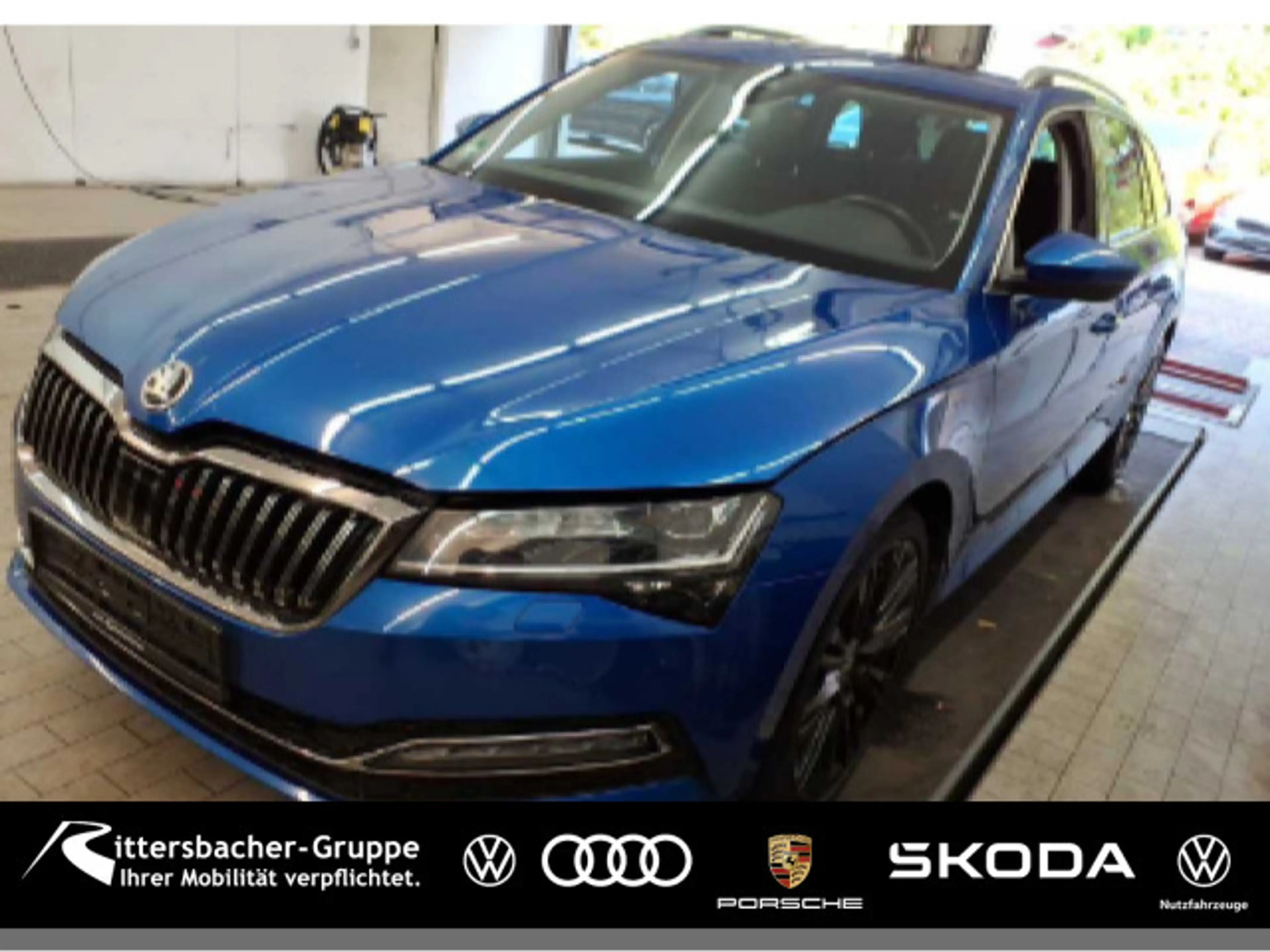 Skoda Superb Combi Style 2.0 TDI DSG AHK Navi Panodach