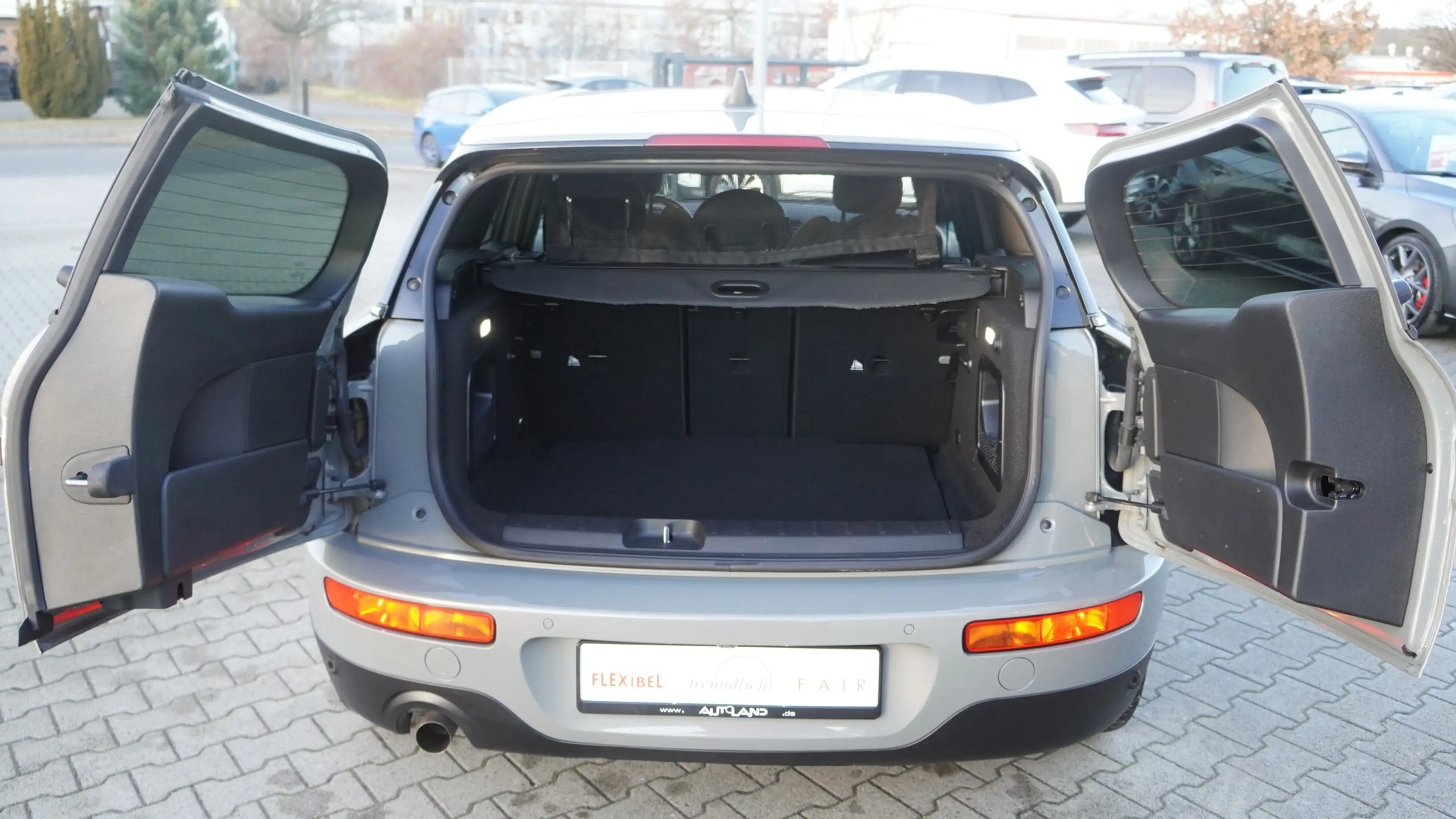 MINI One Clubman Clubman 1.5 One Aut. Klimaaut. Sitzheizung PDC — photo 10