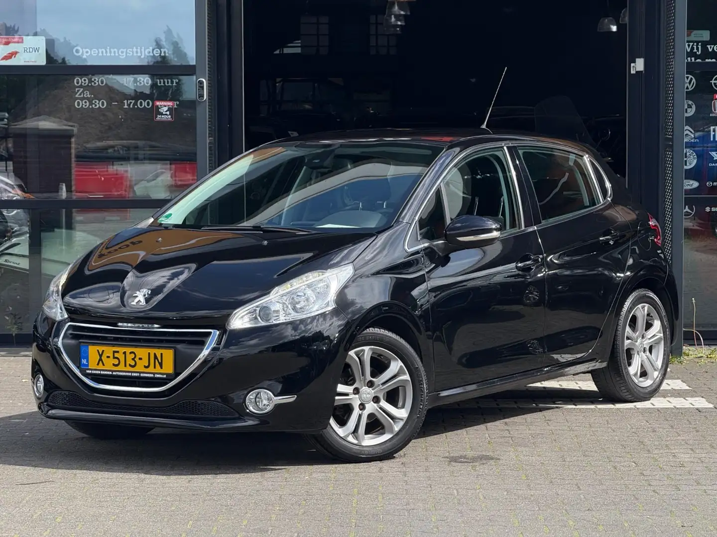 Peugeot 208 1.6 VTi Allure NAVI/CRUISE/AIRCO/LMVELGEN/NIEUWSTA Zwart - 2