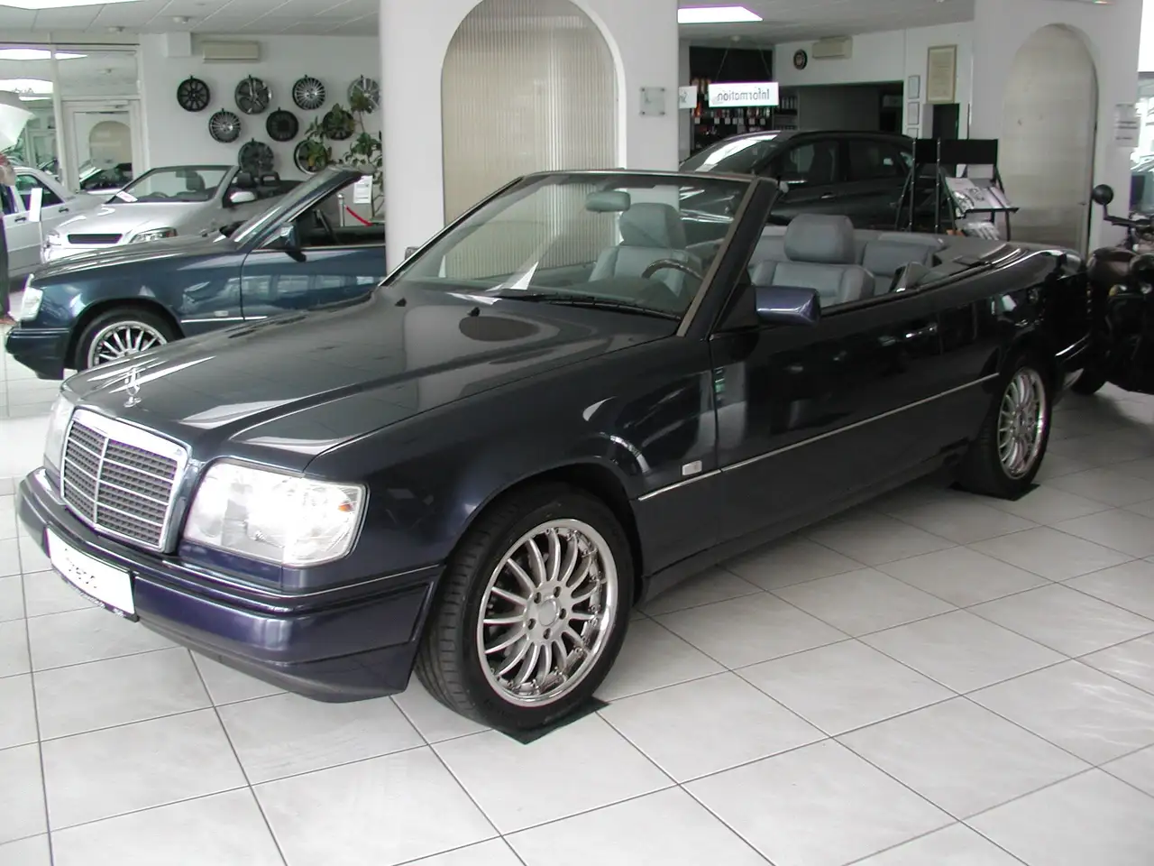 Mercedes-Benz E 220 E-Klasse "FINALEDITION" Automatik -Verdeck NEU, foto 3