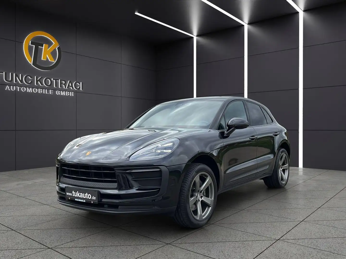 Porsche Macan |PDLS+|PANO|CAM|LEDER|MEMORY 14|SPORT 20 Z+ Noir - 1
