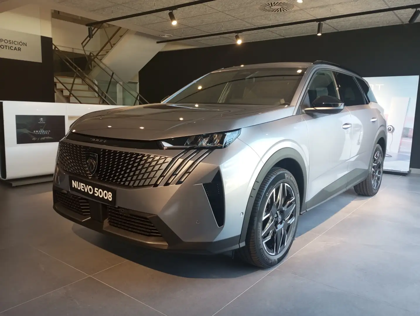Peugeot 5008 Hybrid 136 Allure eDCS6 Gris - 1