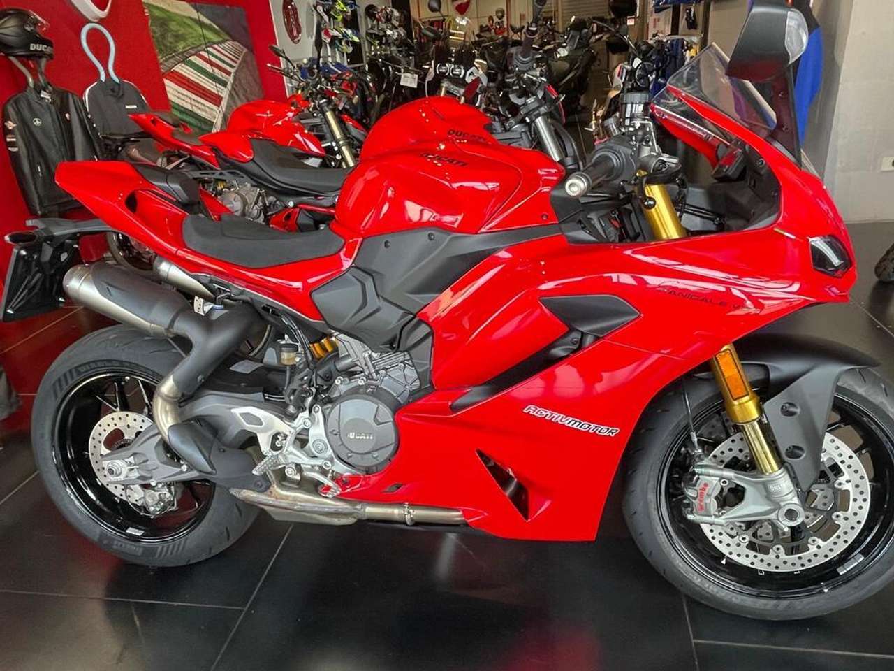 Ducati Panigale V2 S 890 my25