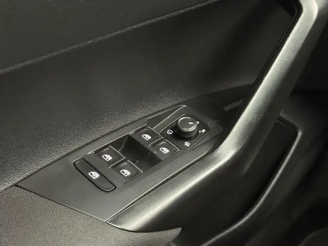 Volkswagen Polo view 15