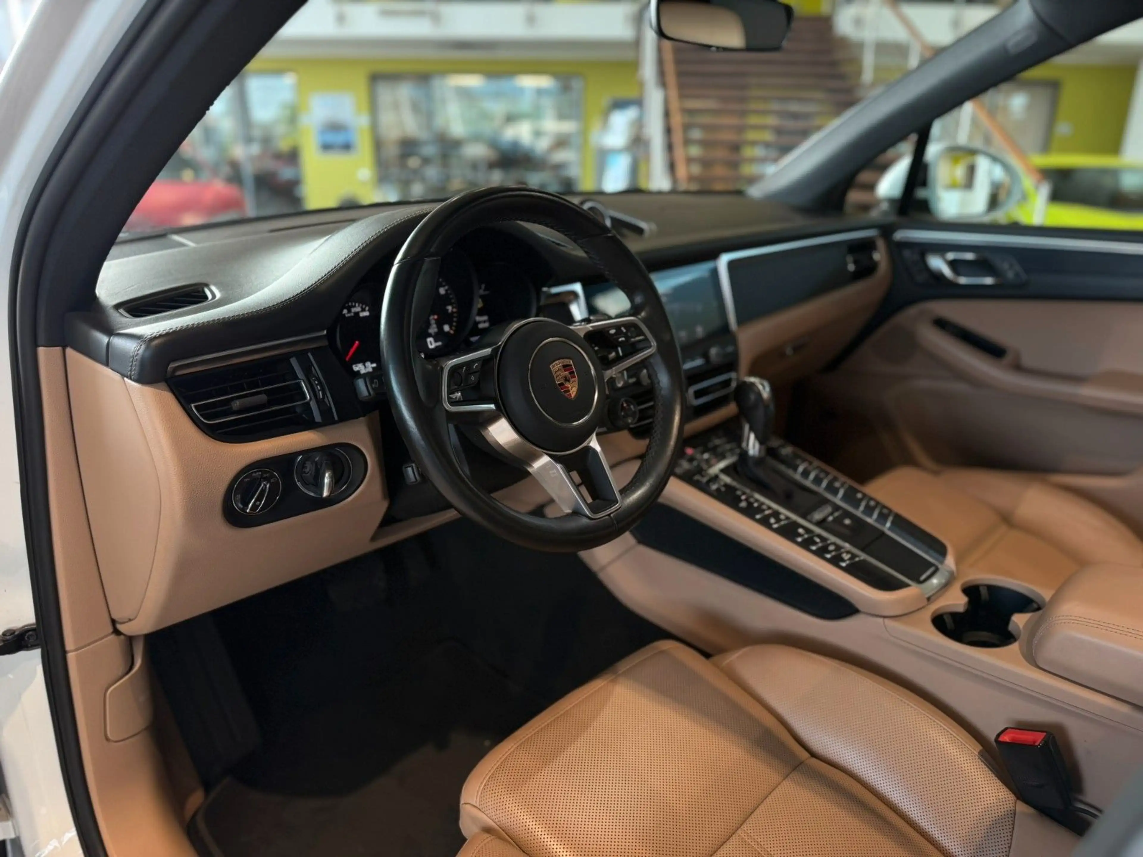 Porsche Macan GTS*Memory*Sitzbel.*Pano*360°*BOSE* — photo 12