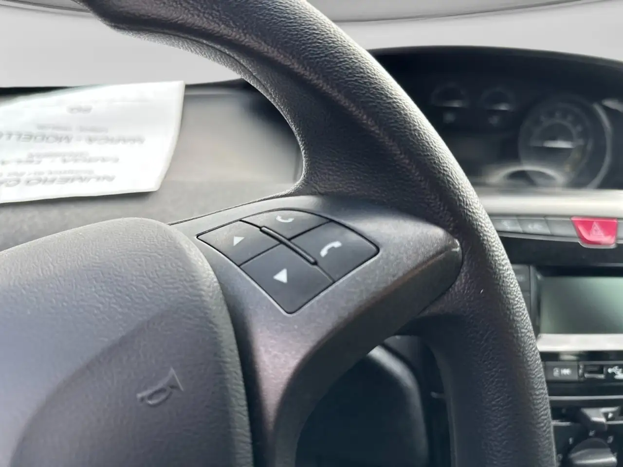 Lancia Ypsilon 2023 — фото 9