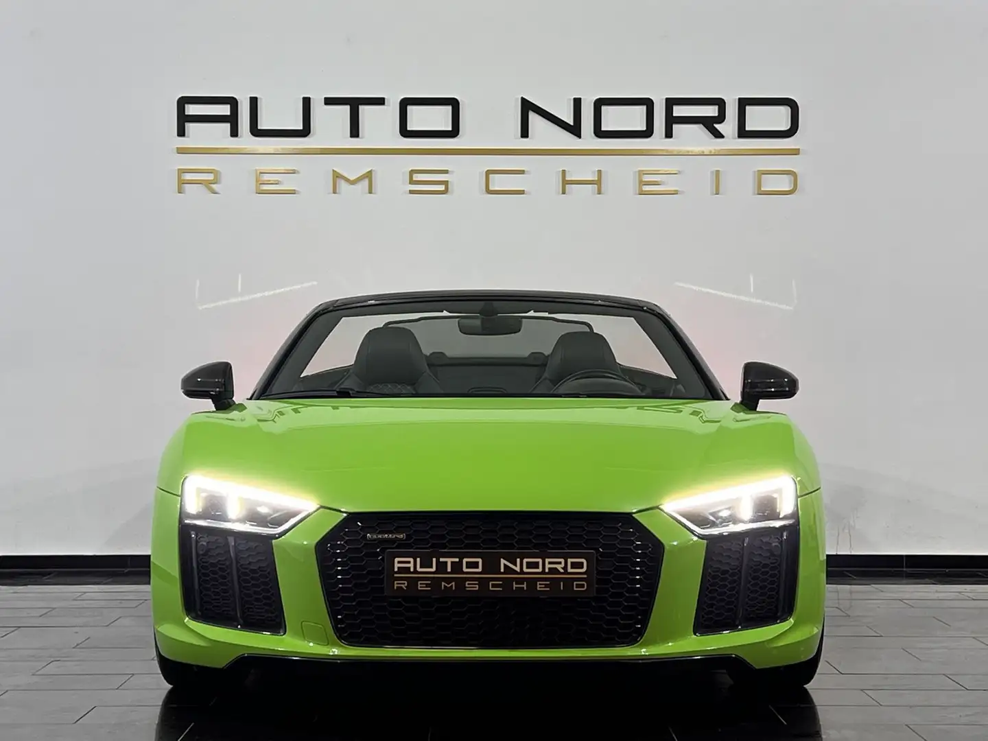 Audi R8 SPYDER 5.2 FSI quattro*EXCLUSIVE*Carbon*GRÜN* Verde - 2