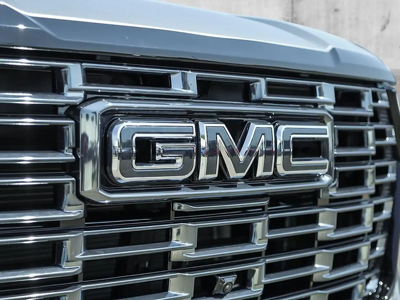 GMC Yukon photo GMC Yukon