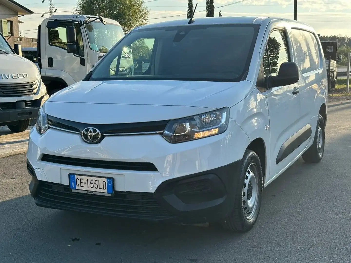 Toyota Proace City 1.5D 130 CV S&S PC Blanc - 2
