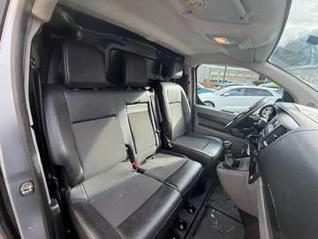 Peugeot Expert 1.5 hdi 120 ch L2