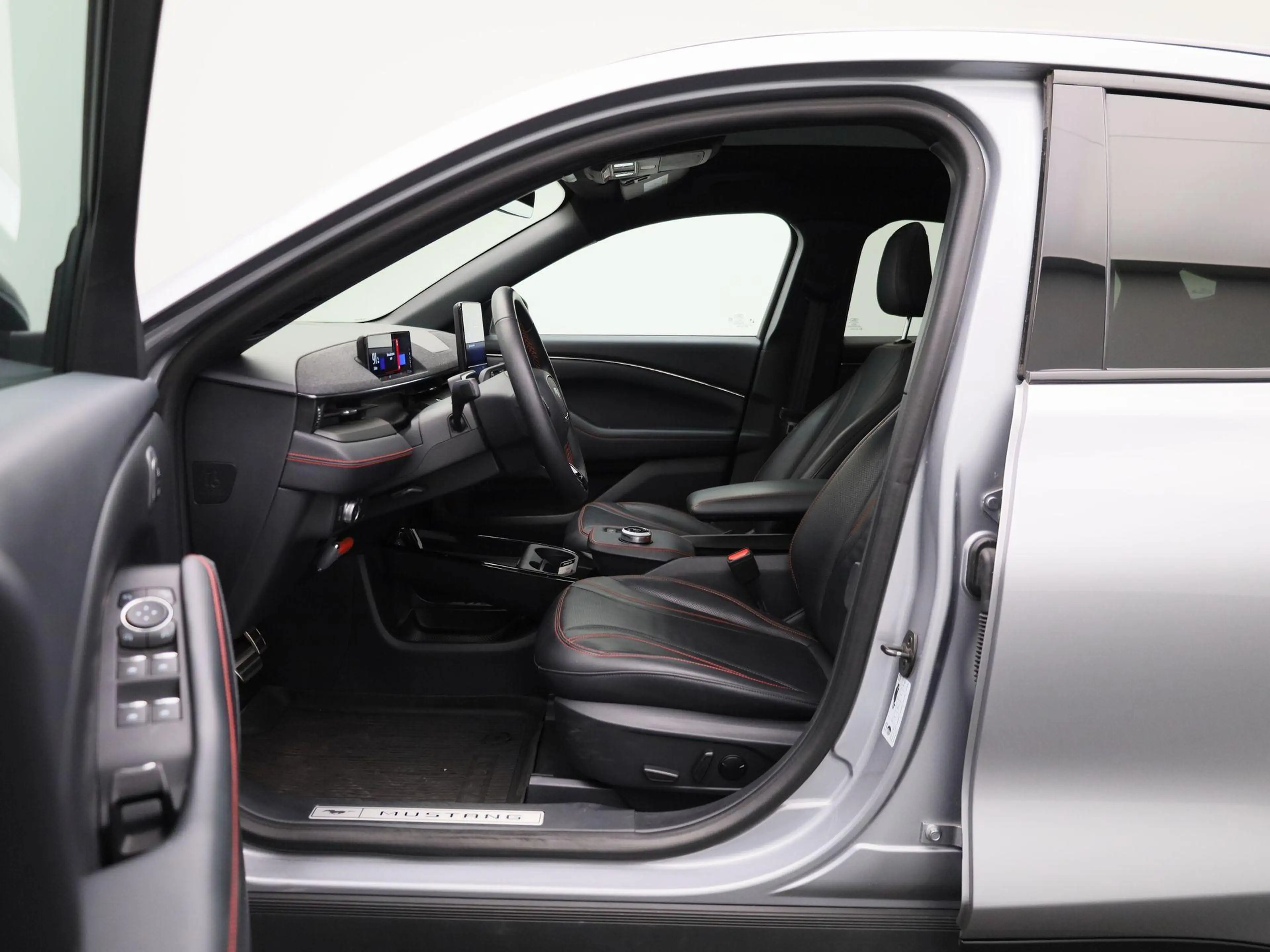 Ford Mustang Mach-E AWD 75 kWh | Elekt. Bestuurdersstoel met Memory | — photo 9