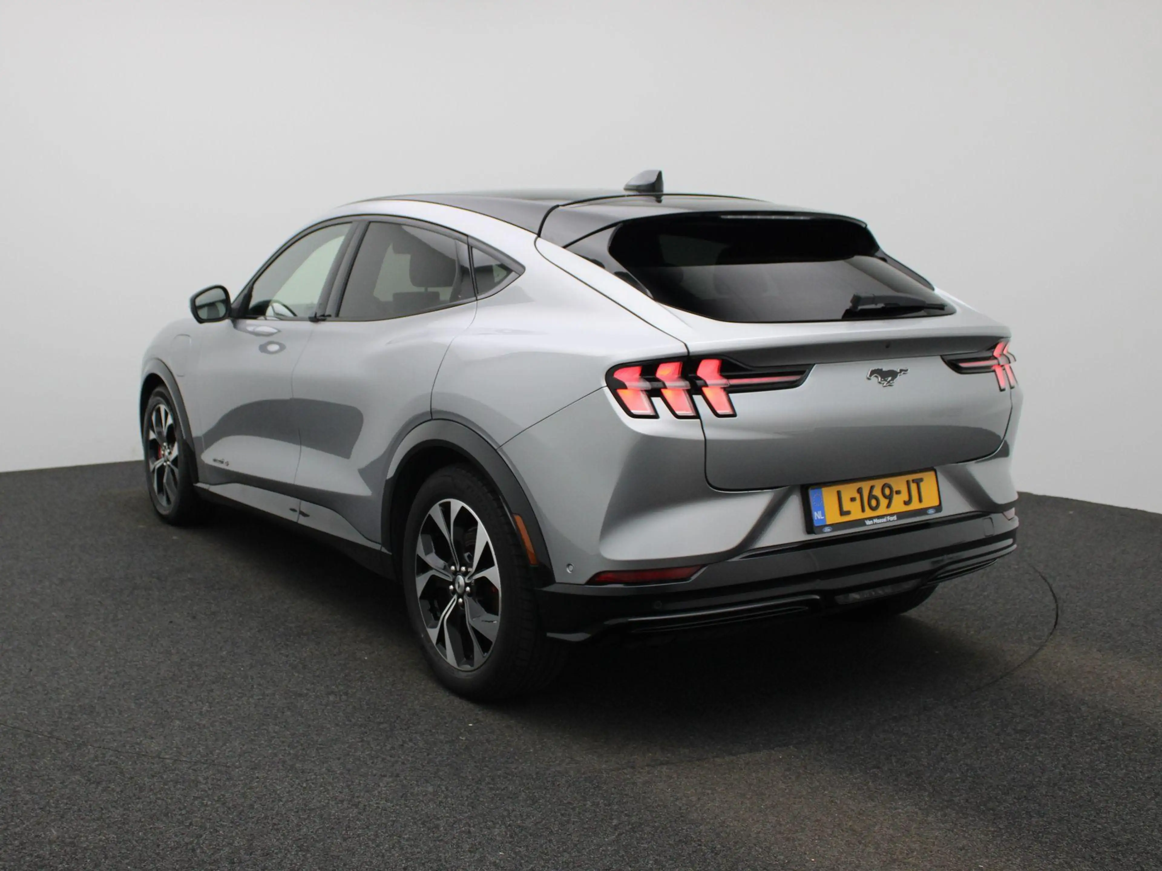 Ford Mustang Mach-E AWD 75 kWh | Elekt. Bestuurdersstoel met Memory | — photo 2