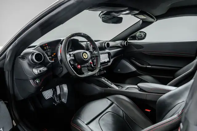 Ferrari Portofino view 24