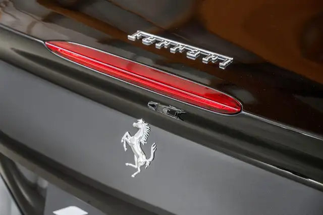 Ferrari Portofino view 17