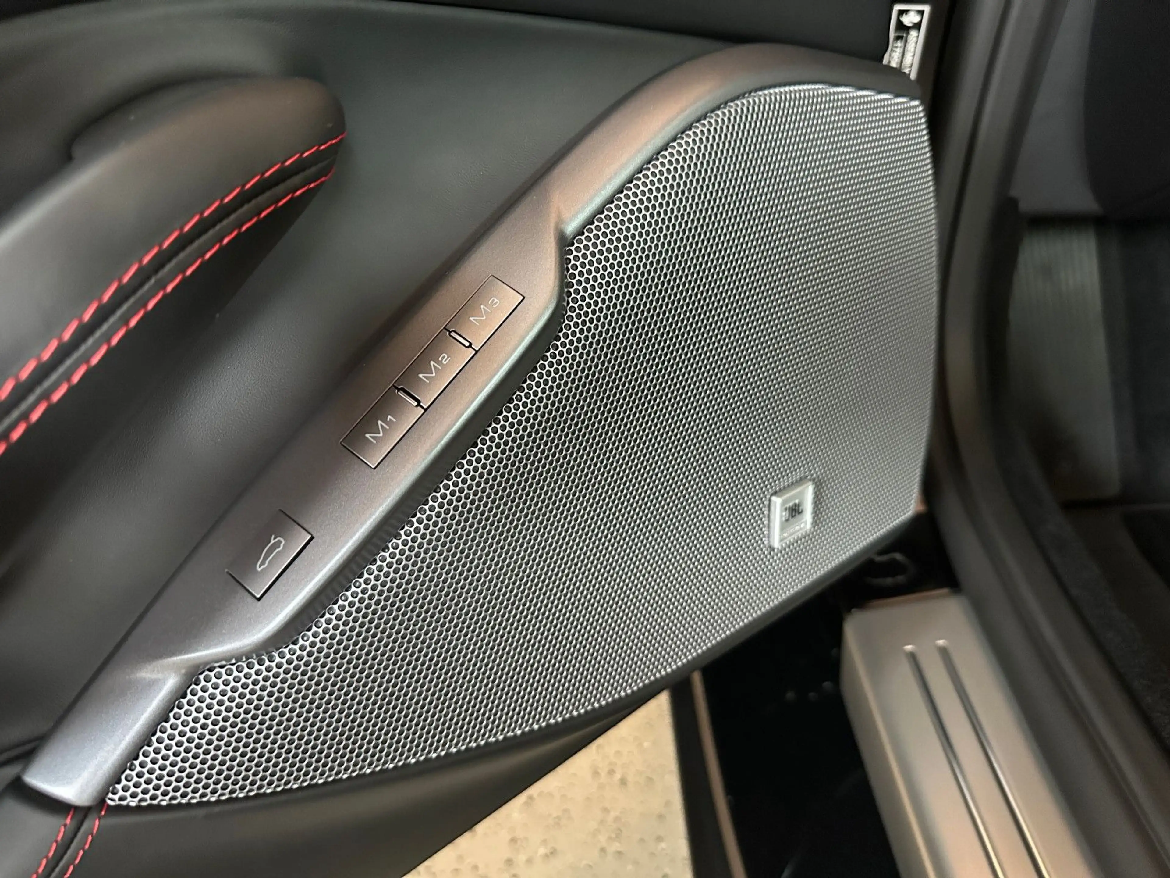 Ferrari Portofino ADAS MAGNERIDE CARBON LED JBL CAVALLIN — photo 13