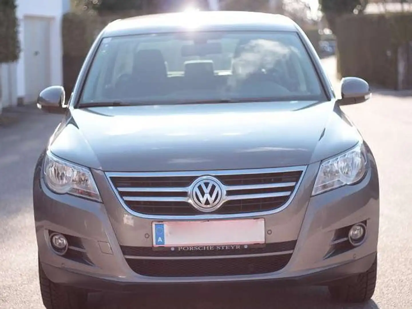Volkswagen Tiguan Tiguan 1,4 TSI Trend Grau - 2