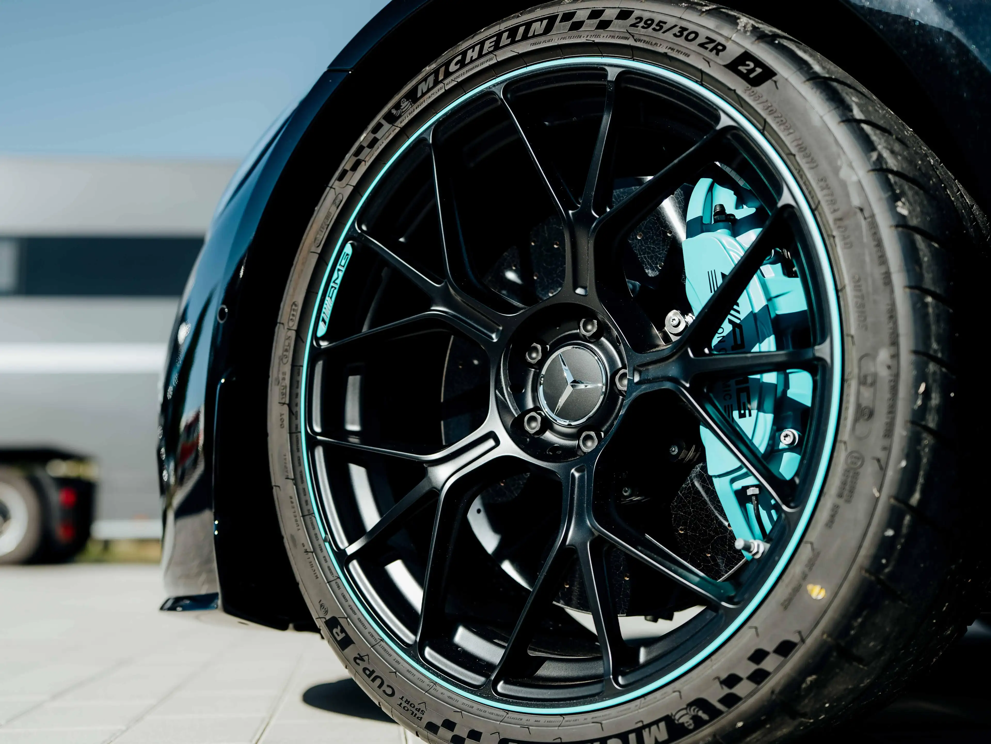 Mercedes-Benz AMG GT 63 PRO 4Matic - MOTORSPORT COLLECTOR EDITION — photo 12