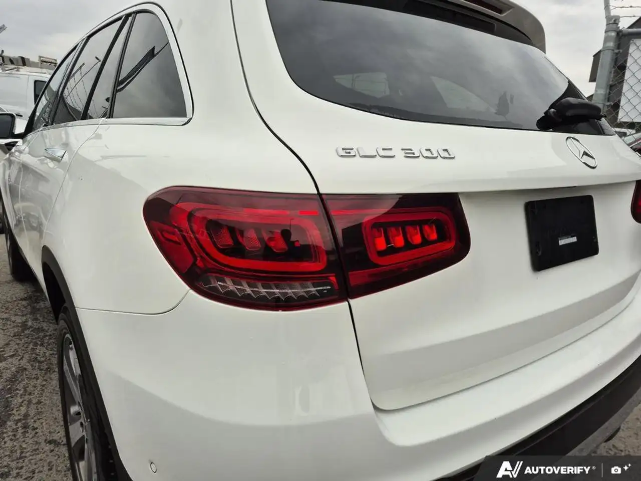 Mercedes-Benz GLC снимка Mercedes-Benz GLC