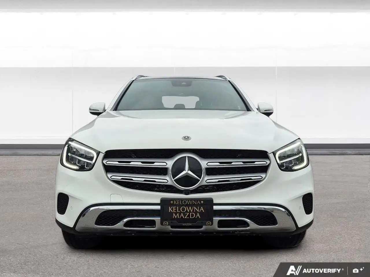 Mercedes-Benz GLC снимка Mercedes-Benz GLC