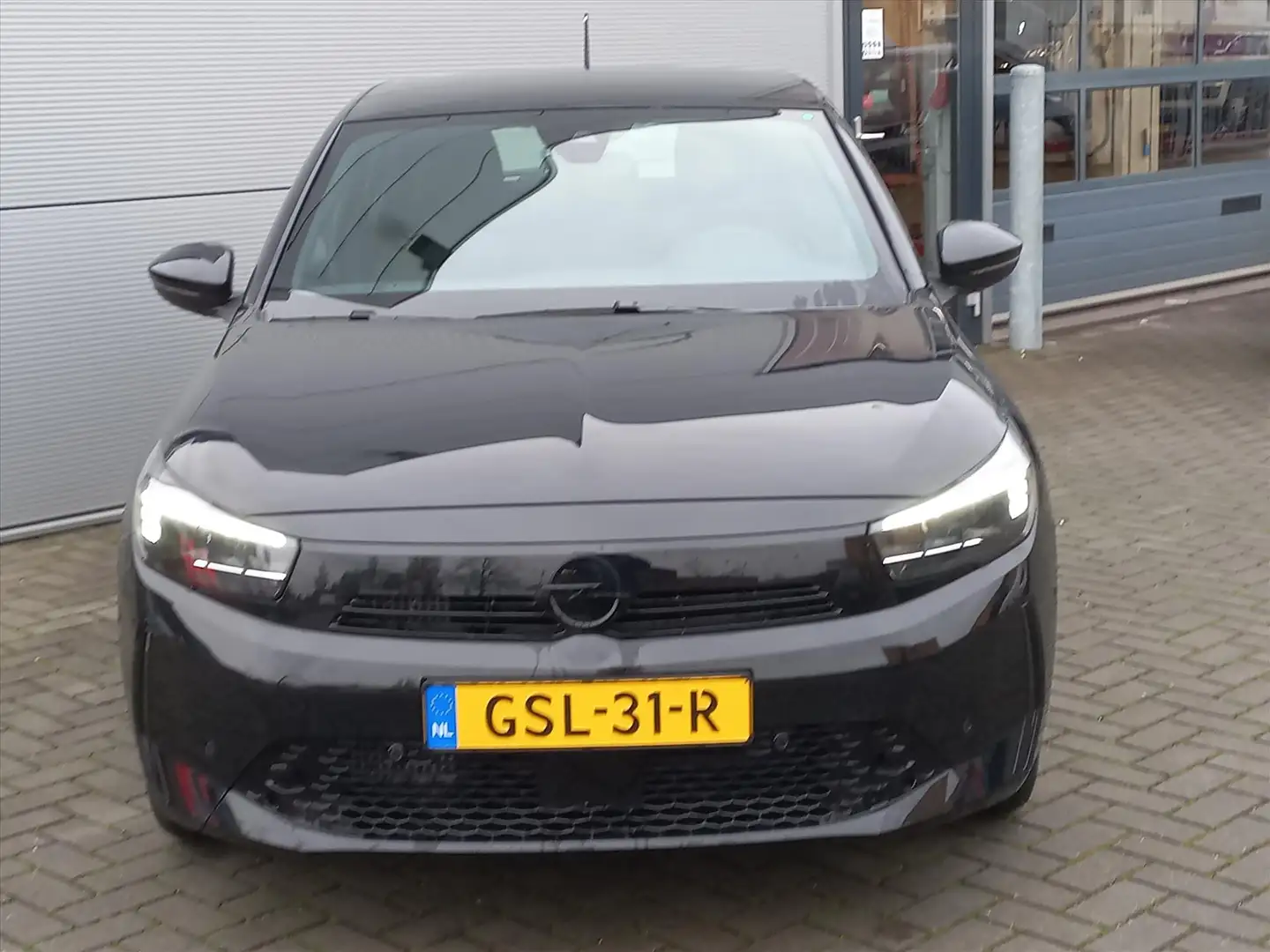 Opel Corsa 1.2T 100pk GS | Climate control | Navigatie by app Zwart - 2