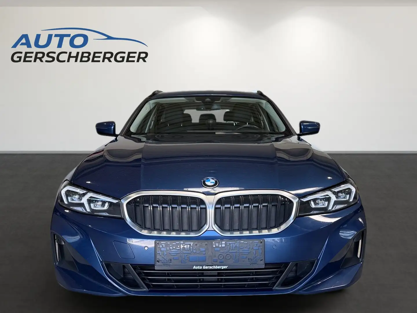 BMW 318 i Aut, Widescreen Display, Sportsitze, HUD, HiFi Blau - 2