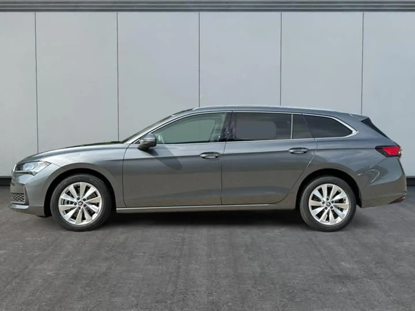 Skoda Superb Combi Selection DSG+4WD+NAVI+EL. HECKK... Grau - 2