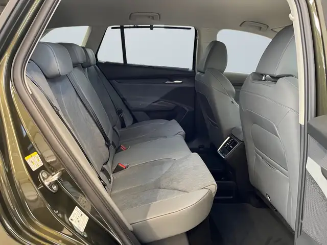 Skoda Enyaq view 11
