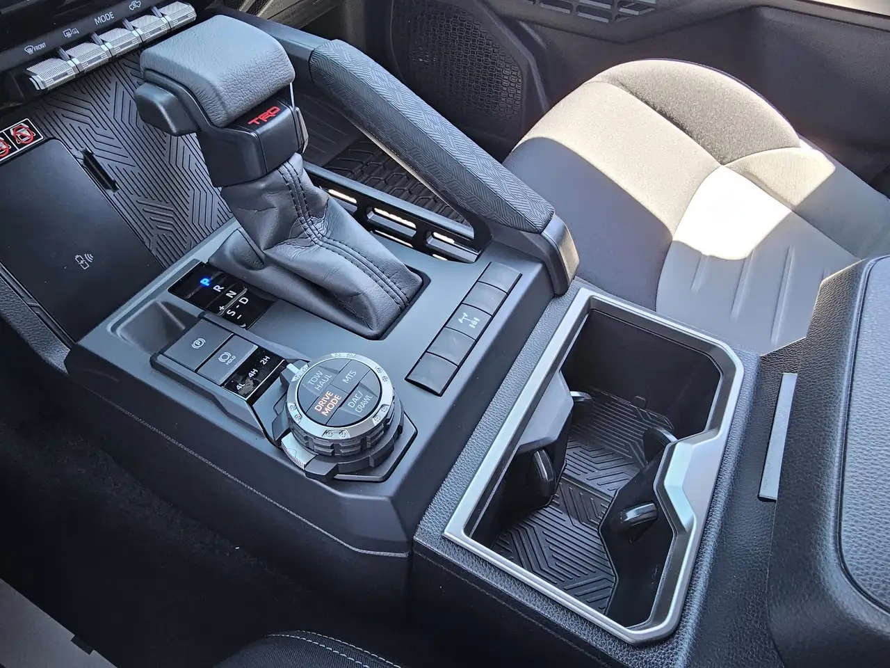 Toyota Tacoma снимка Toyota Tacoma