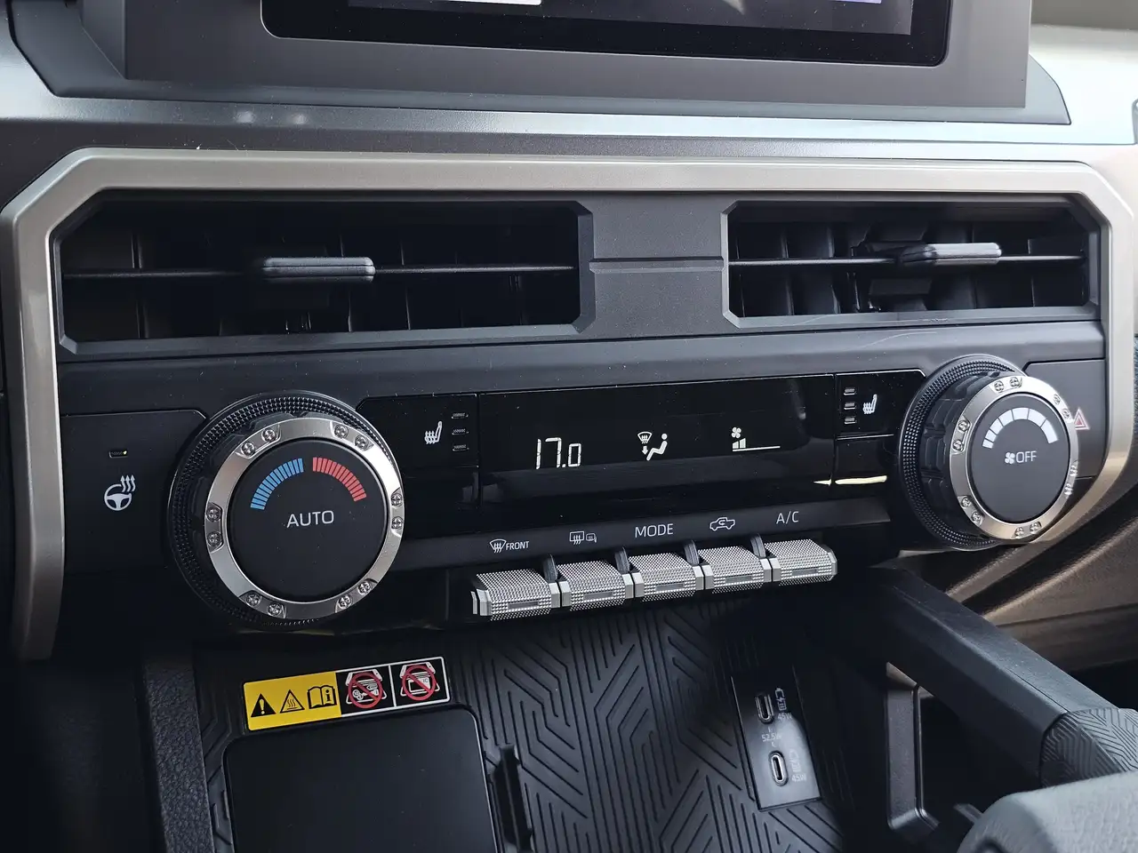 Toyota Tacoma снимка Toyota Tacoma