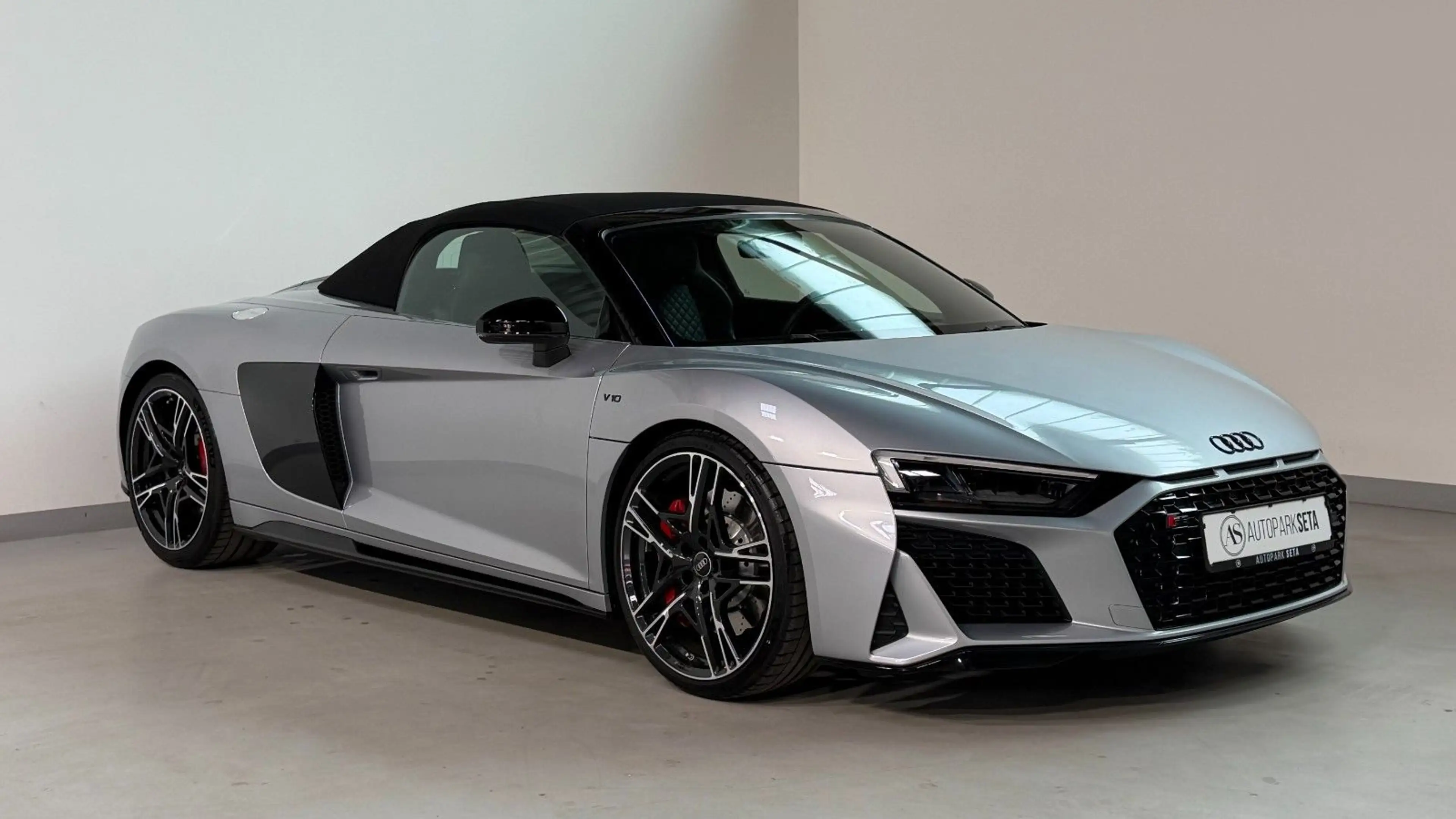 Audi R8 Spyder 5.2 FSI RWD LASERLIGHT*B&O — photo 5
