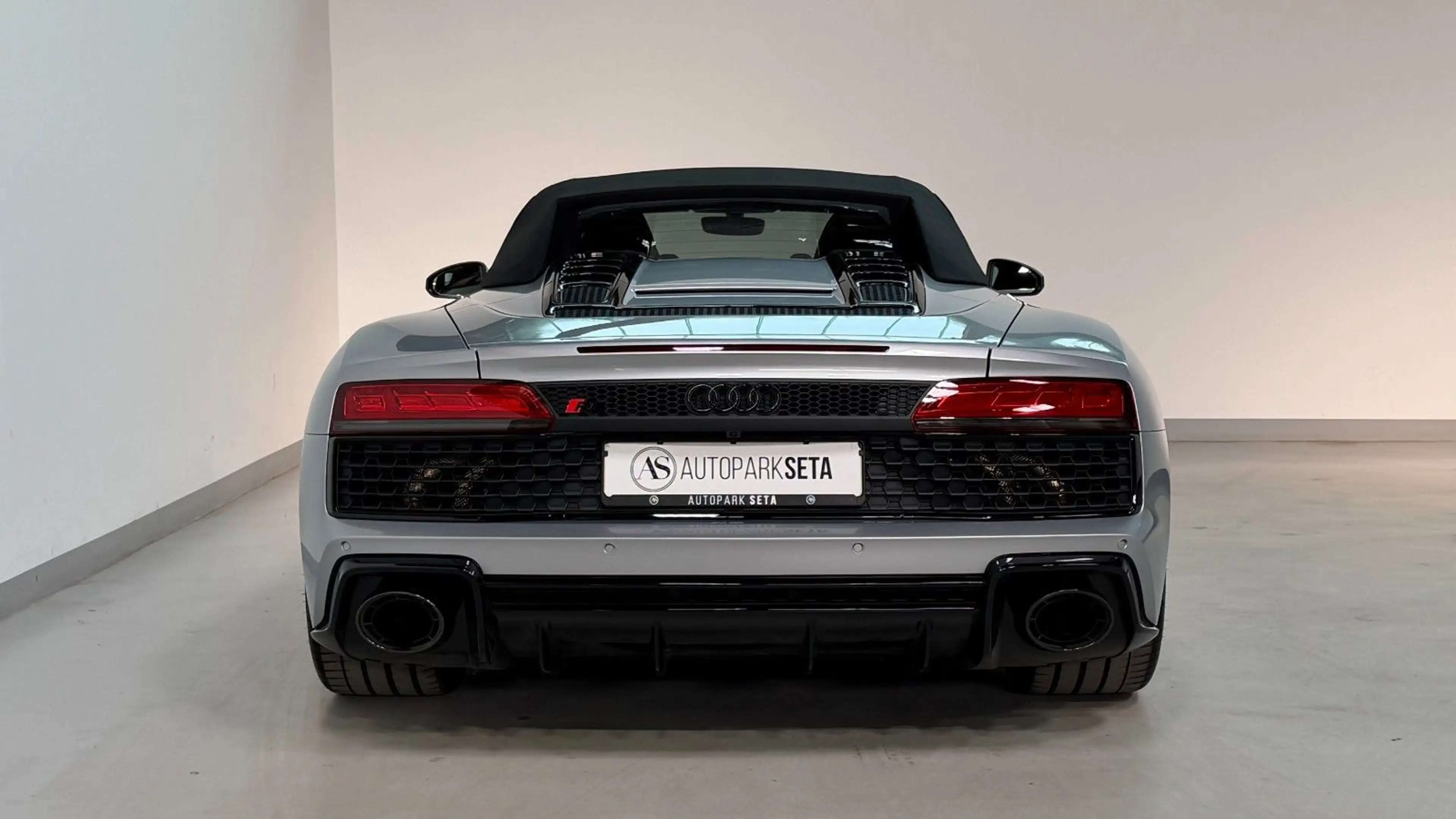 Audi R8 Spyder 5.2 FSI RWD LASERLIGHT*B&O — photo 9