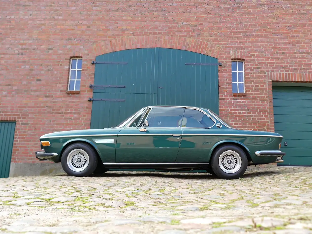 BMW 3,0 CSA e9 Coupé in tundragrün metallic, foto 3