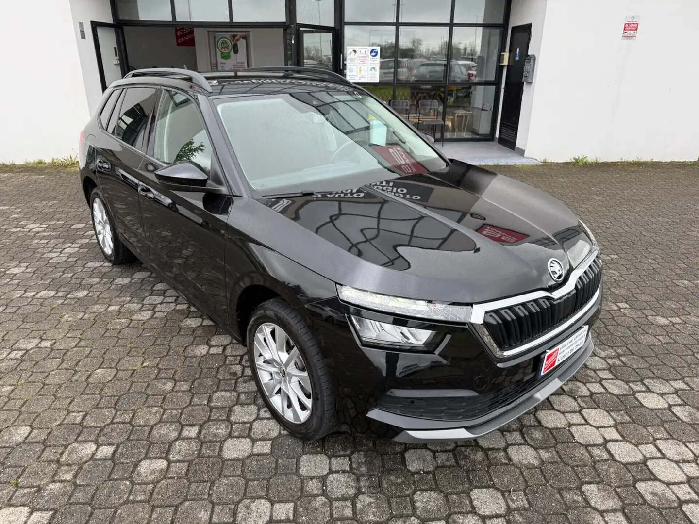 Skoda Kamiq 1.6 TDI SCR DSG Dark Shade Zwart - 2
