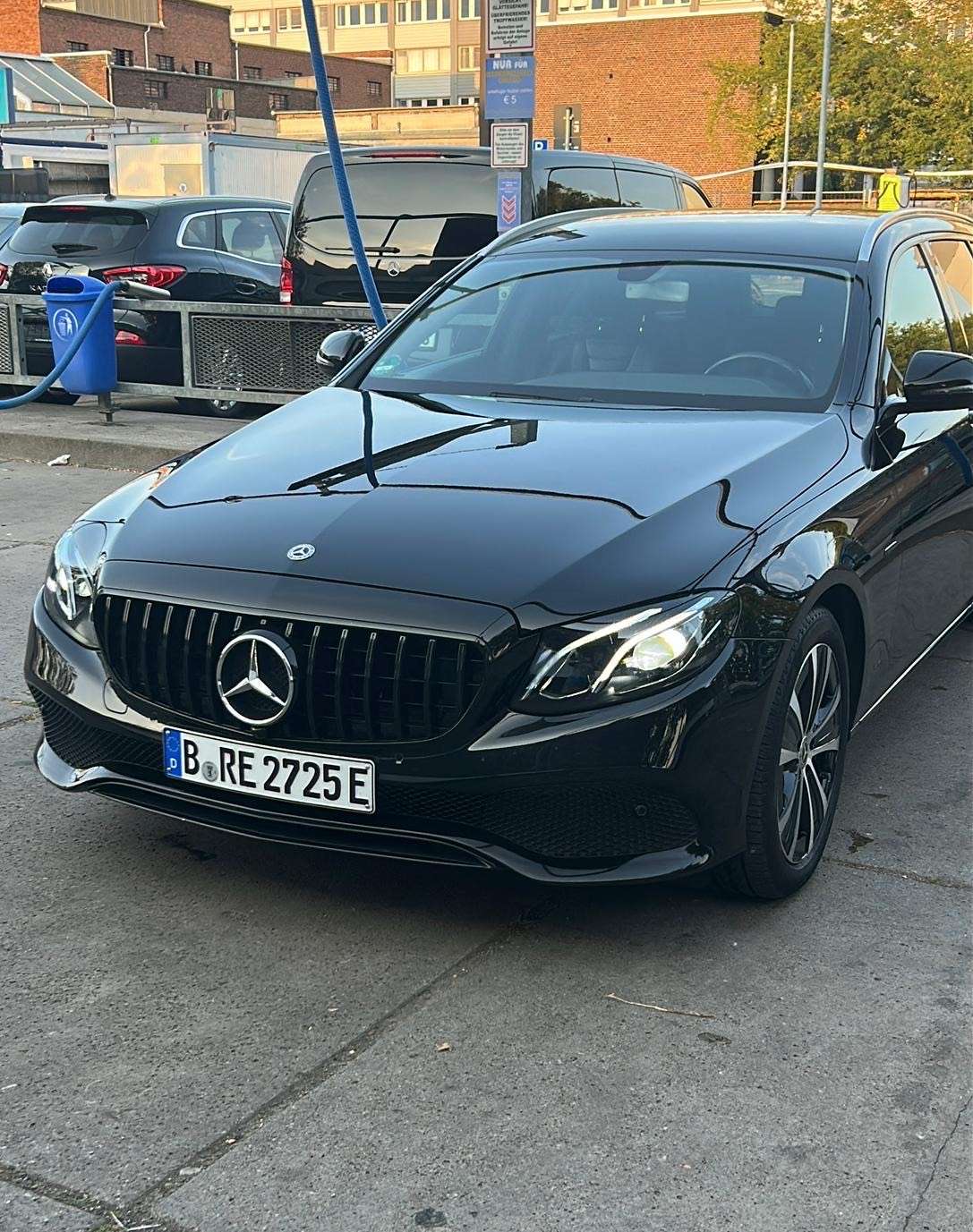 Second hand Mercedes Benz E-Class 300de