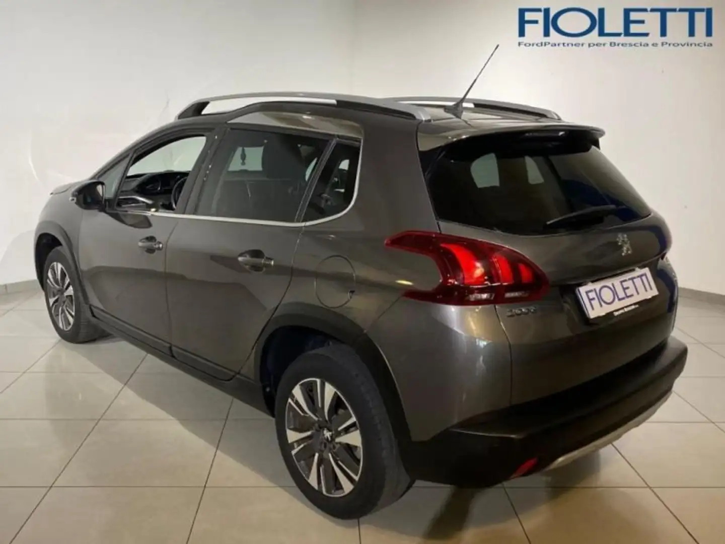 Peugeot 2008 PURETECH 82 S&S ALLURE Grigio - 2