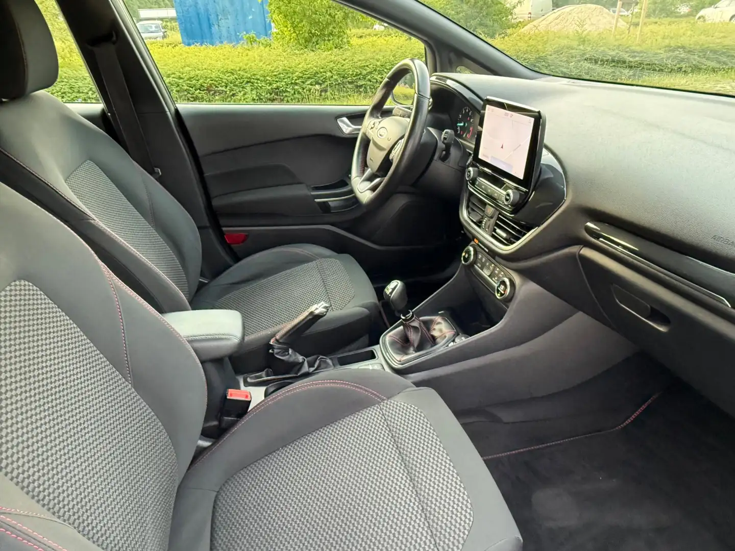 Ford Fiesta 1.0 EcoBoost ST-Line, achteruitrijcamera, 17 inch, Blauw - 2