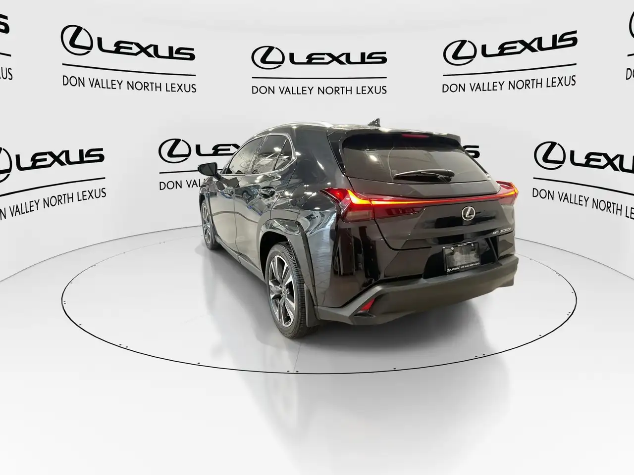 Lexus UX снимка Lexus UX