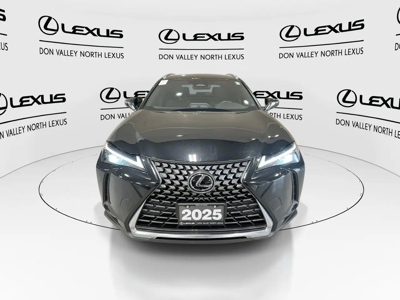 Lexus UX снимка Lexus UX