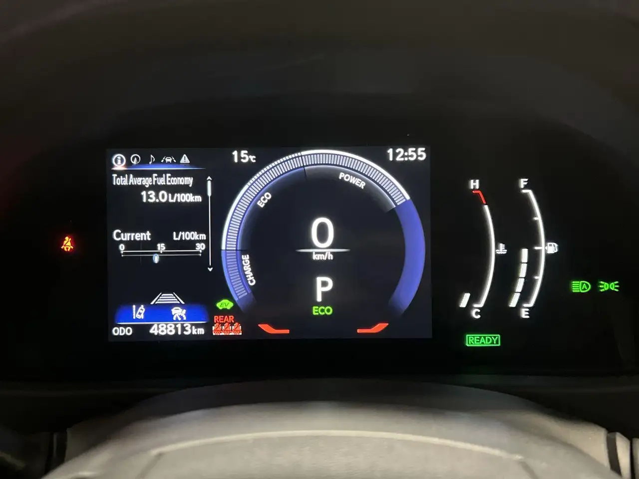 Lexus UX снимка Lexus UX