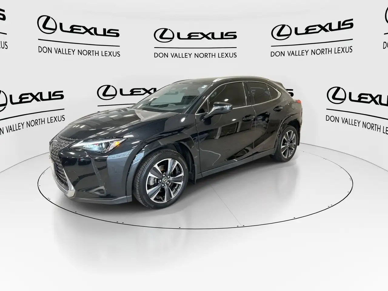 Lexus UX снимка Lexus UX