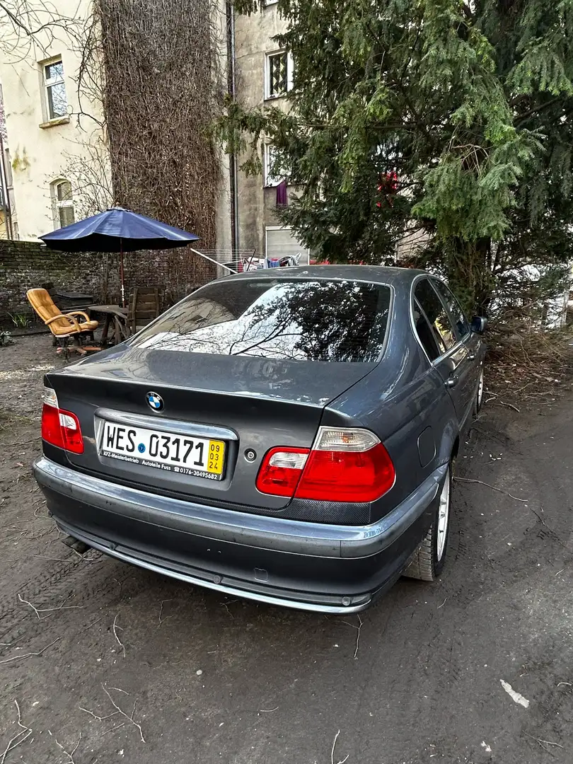 BMW 325 325xi Szary - 2