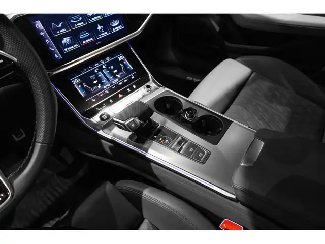 Audi A6 view 12
