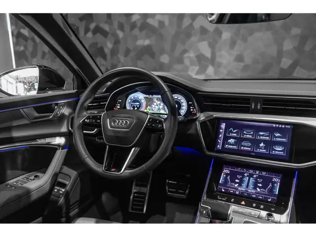 Audi A6 view 14