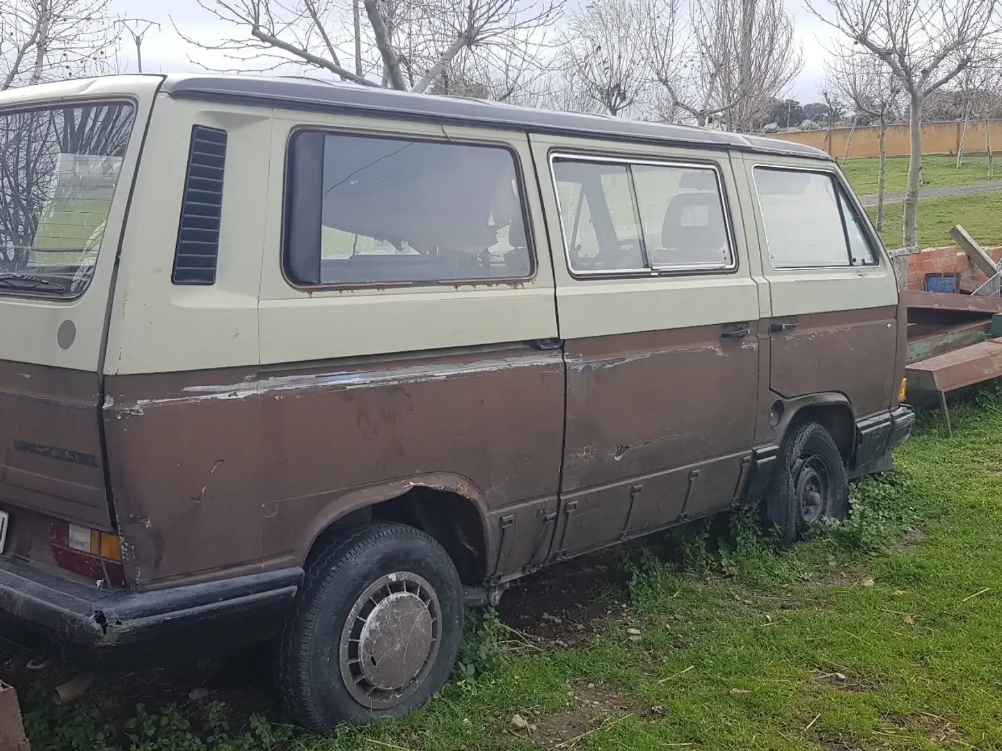 Volkswagen T3 Caravelle 2.0 GL Maro - 2