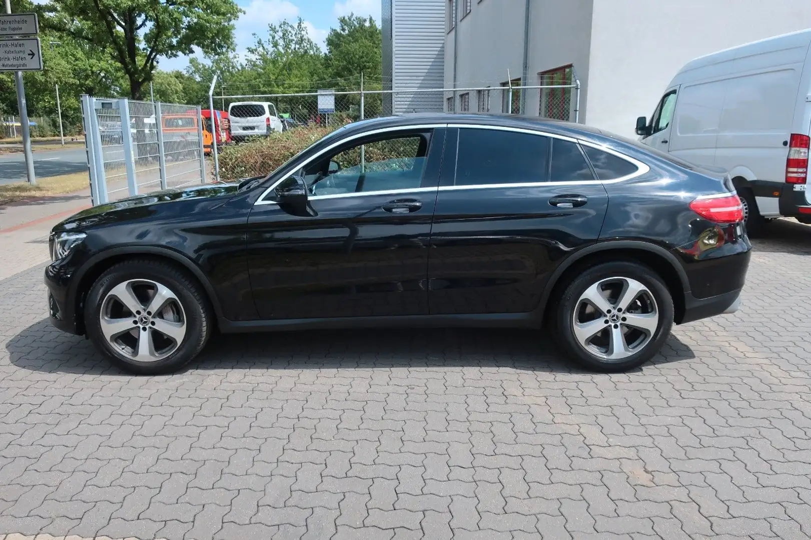 Mercedes-Benz GLC 220 Coupe 4-Matic Klima / Navi / SHD / FN:38 Negro - 2