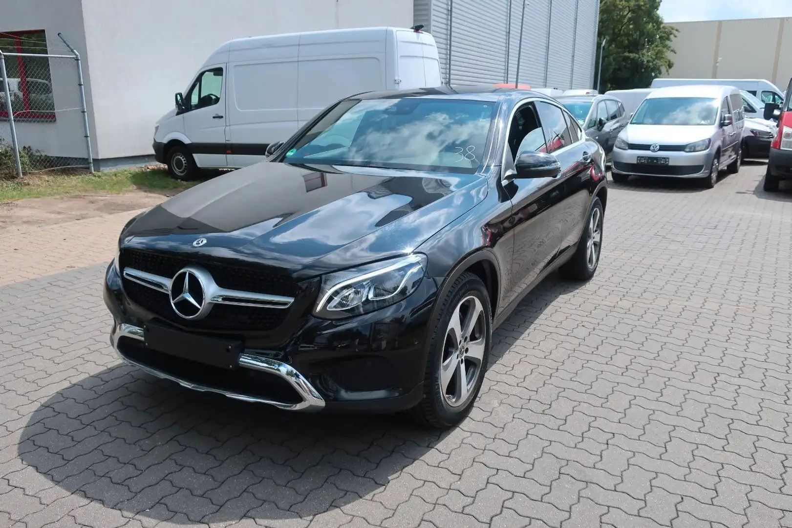 Mercedes-Benz GLC 220 Coupe 4-Matic Klima / Navi / SHD / FN:38 Negro - 1