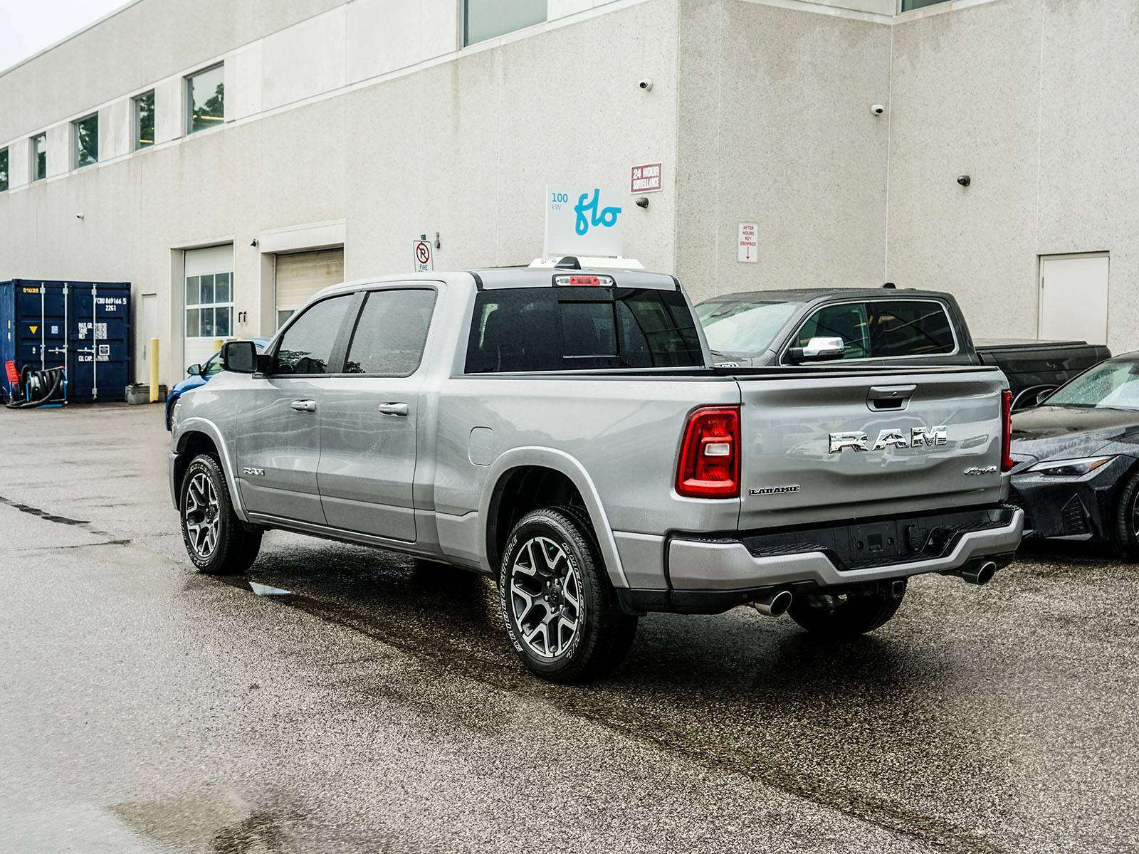 2025 RAM 1500 LARAIME SPORT PK, 6.4FT BOX, APPEAR PKG, PANO ROOF — снимка 1